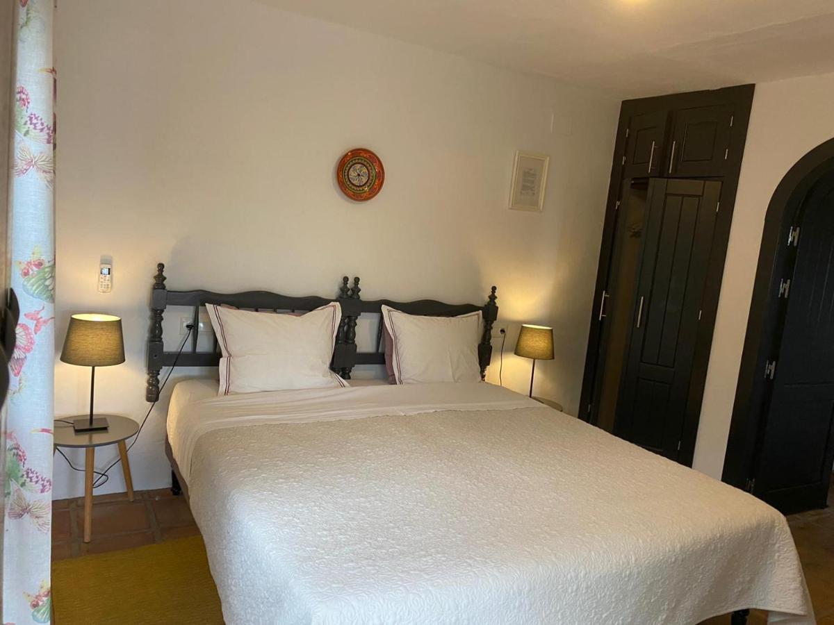 El Nispero Dulce Bed & Breakfast Alcaucín Dış mekan fotoğraf
