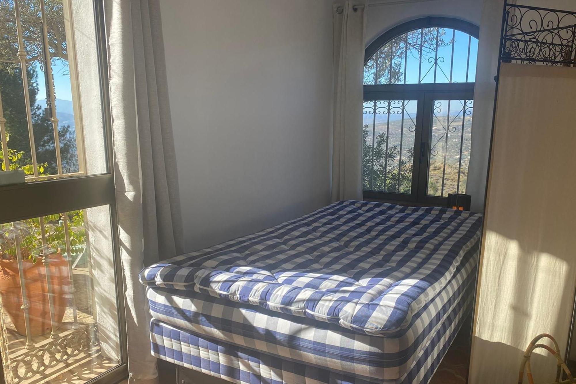 El Nispero Dulce Bed & Breakfast Alcaucín Dış mekan fotoğraf