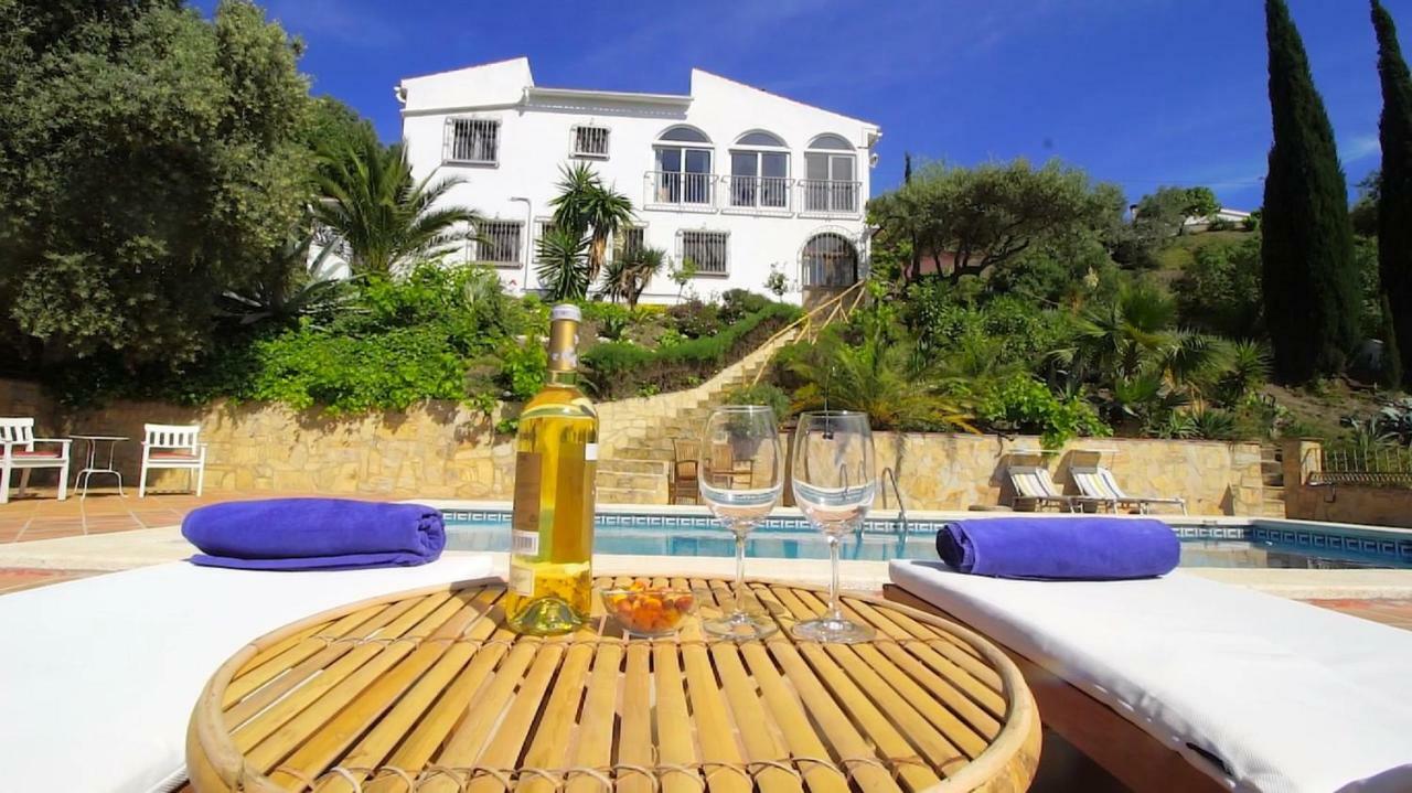 El Nispero Dulce Bed & Breakfast Alcaucín Dış mekan fotoğraf